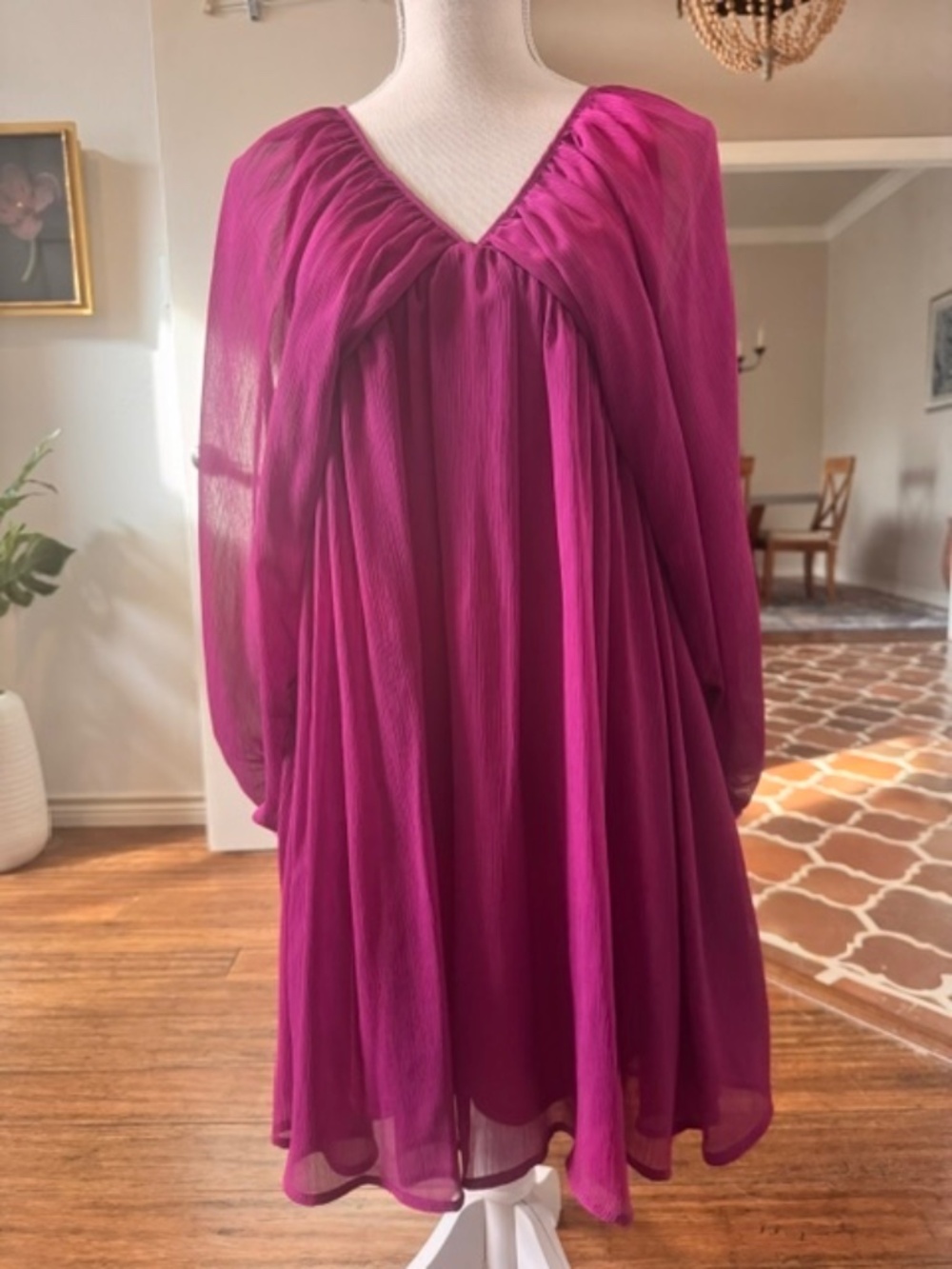 Gilli Party Cocktail Wedding Guest Fuchsia Long Sleeve V-Neck Midi Dress - Small